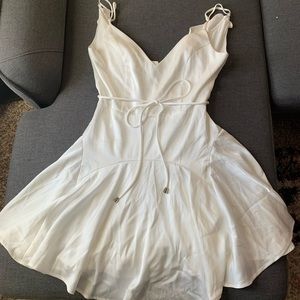 White Sleeveless Dress